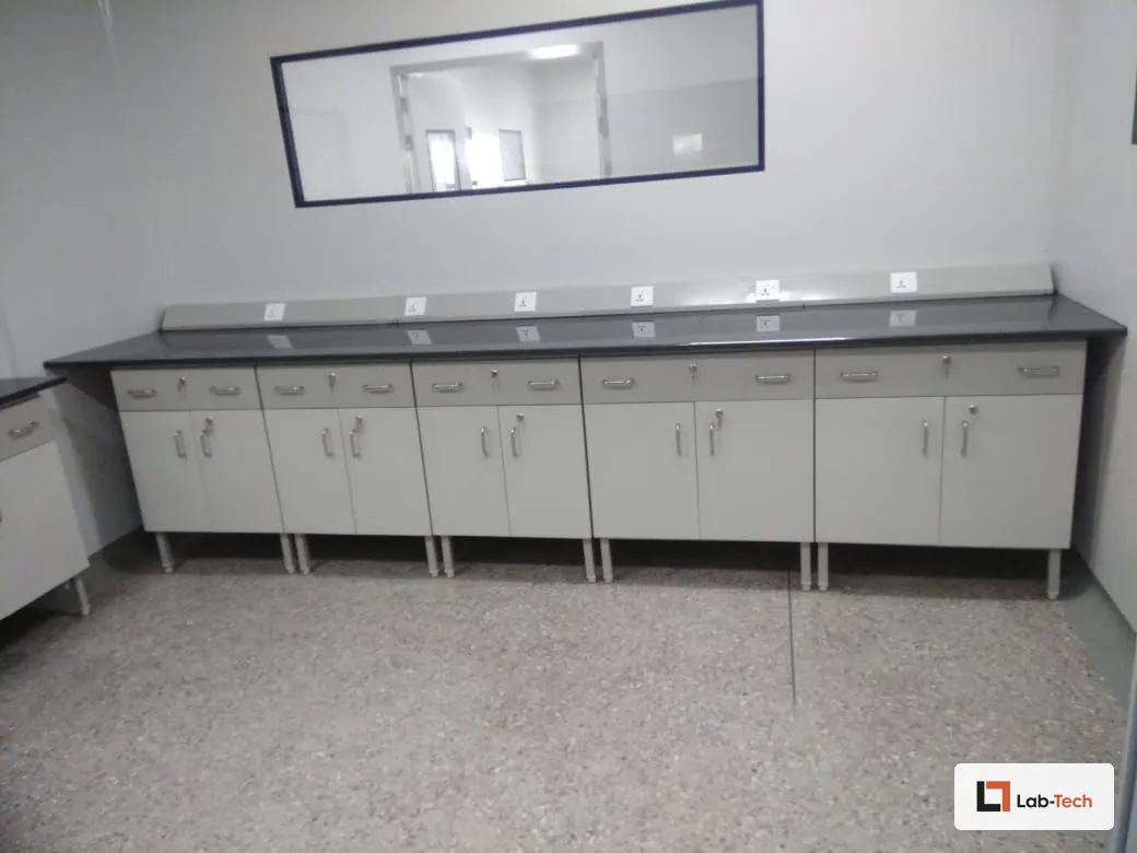 Working Benches built and installed by Lab-Tech — site photo 3