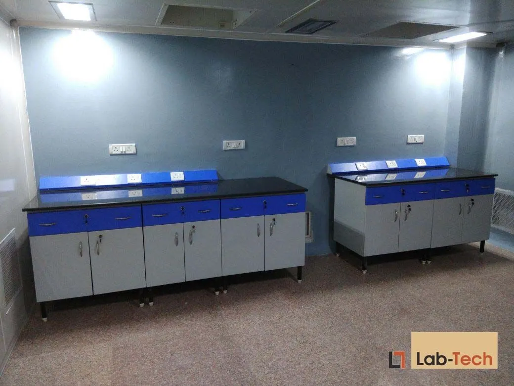 Working Benches built and installed by Lab-Tech — site photo 11